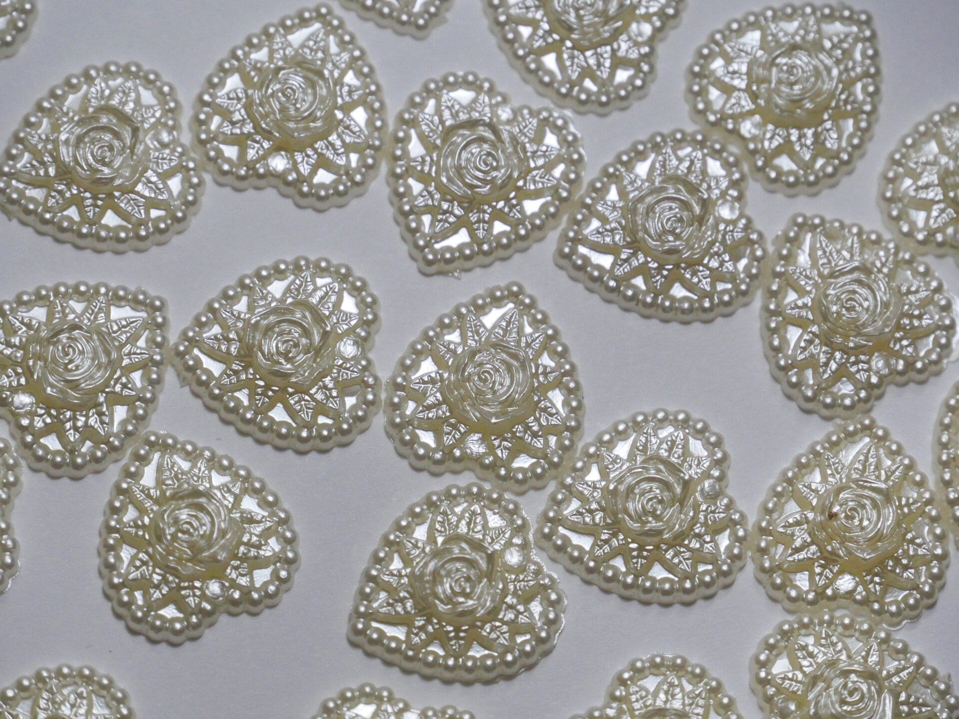 50pcs White Pearlescent Heart Decals