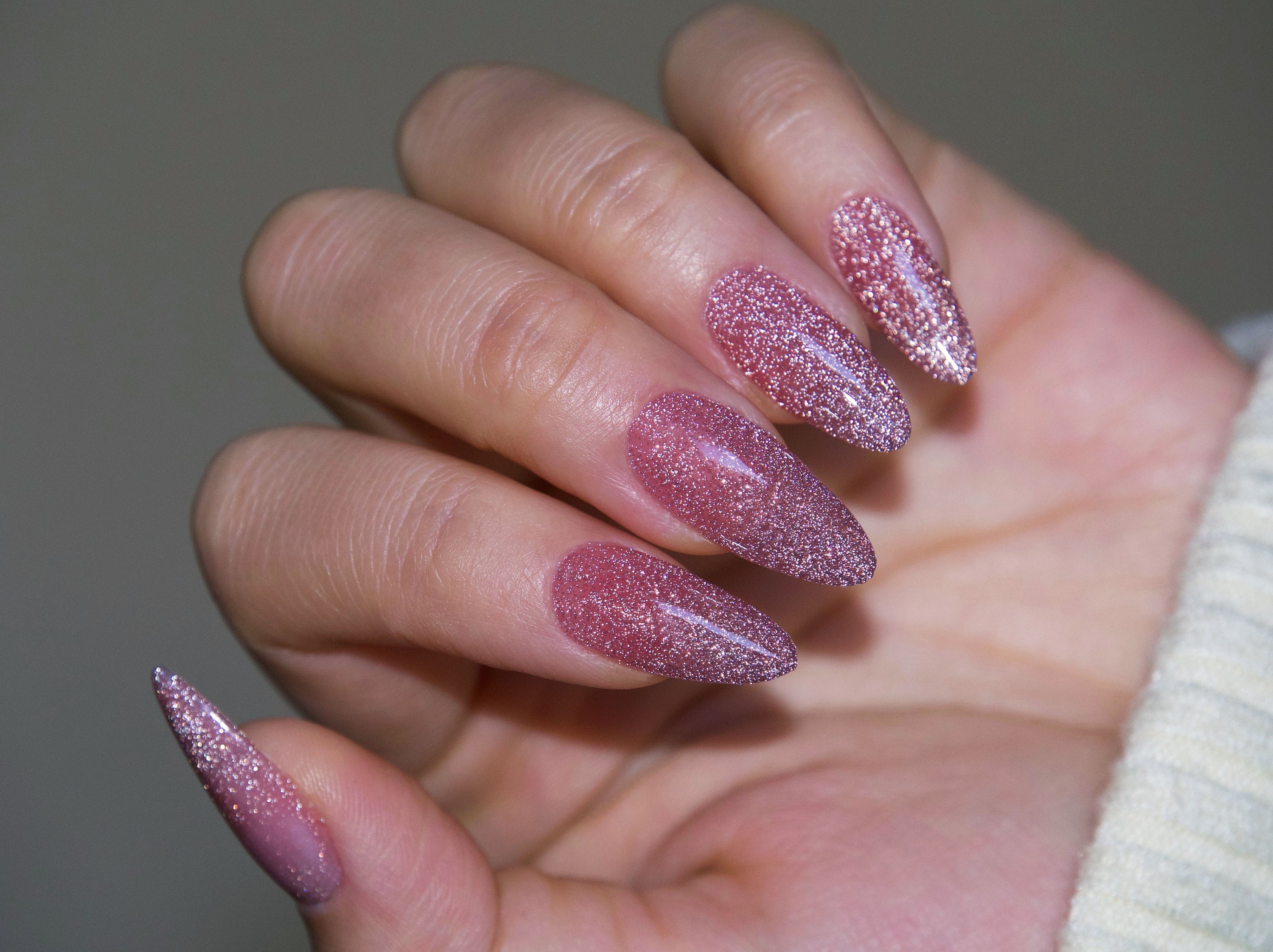 An Ultimate Guide to Curing Gel Polish – Glitterbels