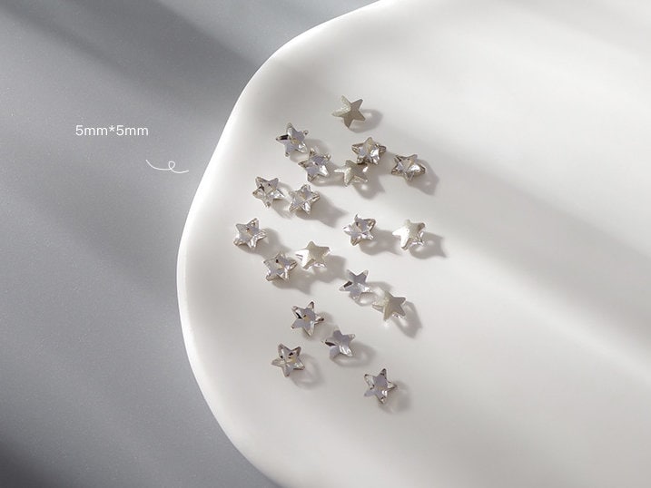 5pcs Premium Quality Star Shaped Gemstone/ Five pointed Stars Glass Nail Gemstones/ Super Shine 5mm Mini Manicure Nail UV Gel Nails Jewelry